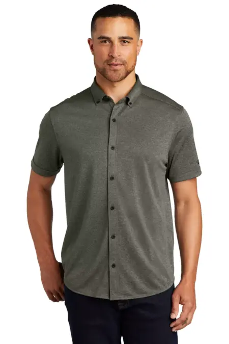 OGIO  ®  Gravitate Full-Button Polo. OG141